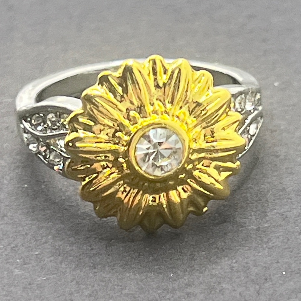 Sunflower ring size 8